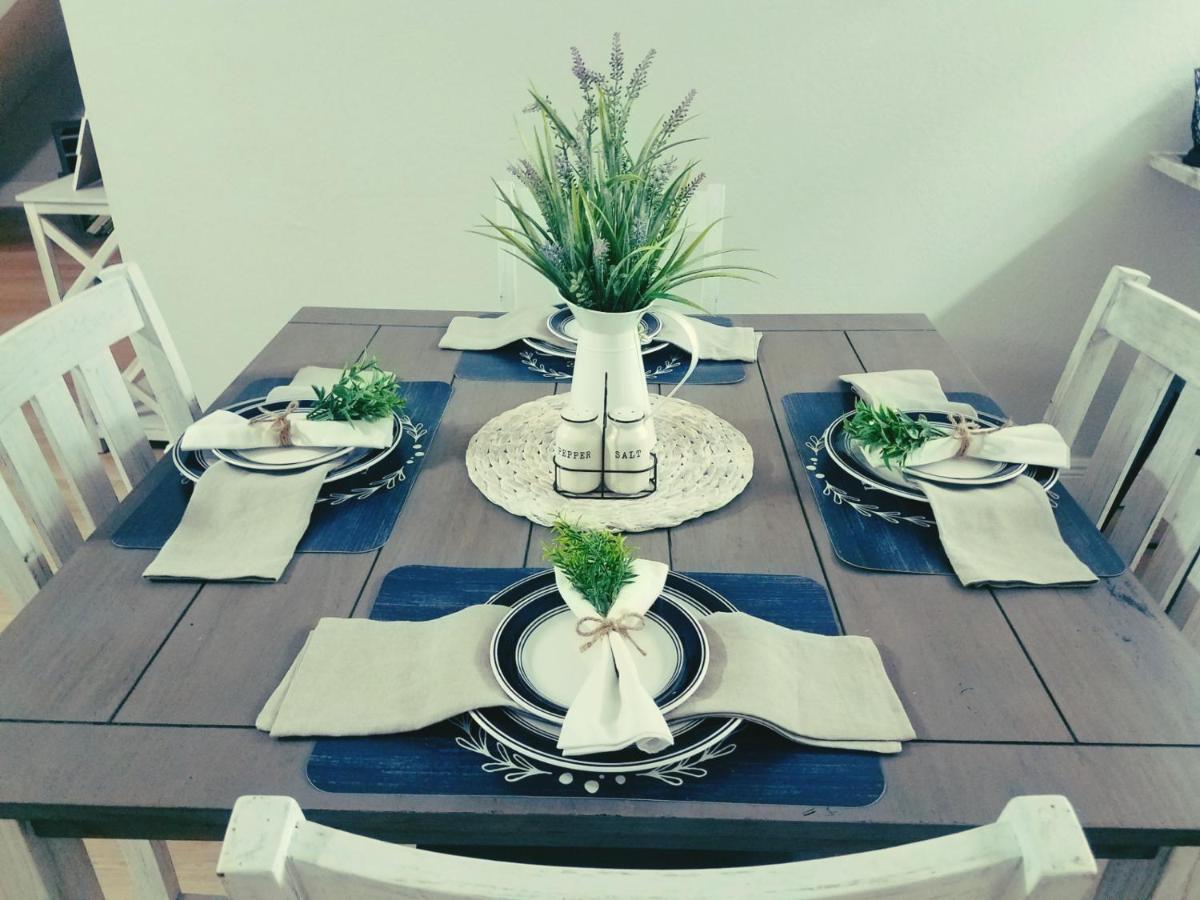 タンパCozy 3 Bed 2.5 Bath Located Near Busch Gardensアパートメント エクステリア 写真